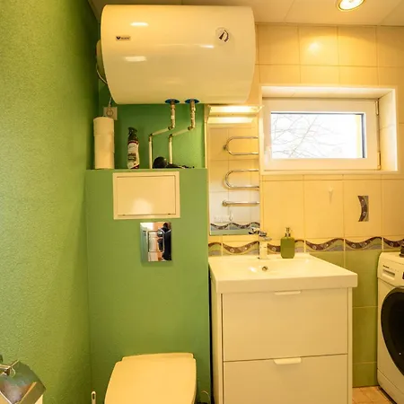 Ravi 1a Apartment *